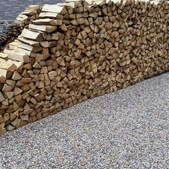 薪（広葉樹）軽トラ一車の画像