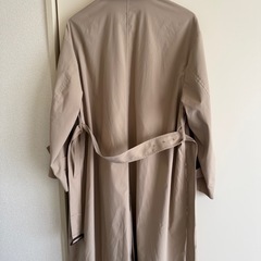 ユニクロ 春物ベージュ ダブルブレスト トレンチコート Women XL
の画像