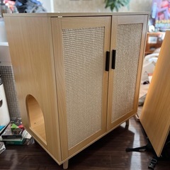 猫　キャビネット　トイレ
