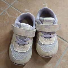 子供靴　子供シューズ　子供スニーカー　16センチの画像