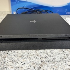 【おまけ付き】SONY PS4 本体 500GB ブラック CUH-2100Aの画像