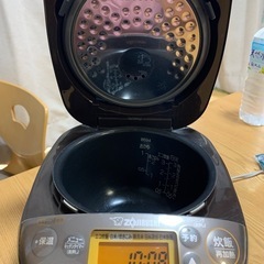 象印　炊飯器3合用の画像