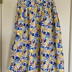 【美品】Te chichi リバティ　花柄　スカート　サイズSの画像