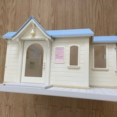 シルバニアファミリー　水色の屋根の病院