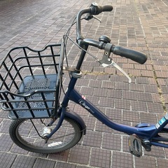 自転車　子供乗せ　チャイルドシート付き　の画像
