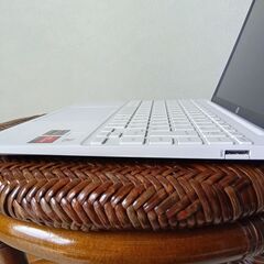 HP Pavilion Aero 13-be Ryzen 7 セラミックホワイト【中古】の画像