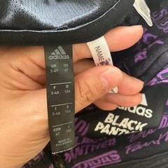 【adidas✖️marvel】コラボパーカーの画像