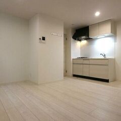 デザイナーズ　角部屋 ✨新築・充実装備💚1LDK専有面積3…