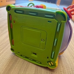  指遊びいっぱい♪大人気のバイリンガル知育玩具の画像