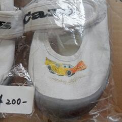 キッズ男の子の靴 17cm　200円と300円の画像