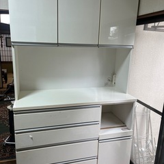 食器棚