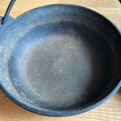 【手渡し限定】中古品　直径約25cm いろり鍋　鉄鍋　鉄器　つる付き　ふた付きの画像