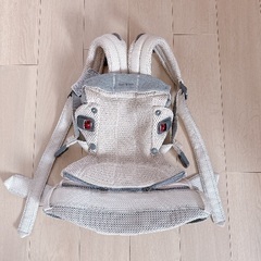ベビービョルン　抱っこ紐　ハーモニー