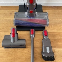 ダイソン コードレス掃除機　Dyson V7 Fluffy
の画像