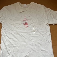 GU×おぱんちゅうさぎ　Tシャツ　一枚2000円　の画像