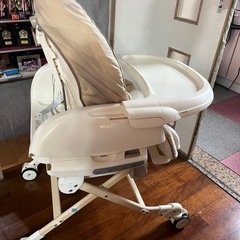 Combi 電動 ハイローチェア　