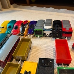 値下げ/プラレール　トーマスの仲間たちまとめ売り(ハッピセットのプラレールおまけつき)の画像