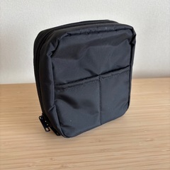 超美品無印良品ナイロンメイクポーチの画像