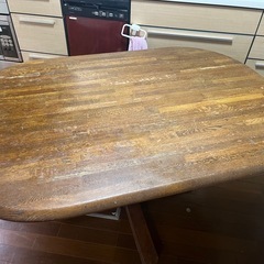 ダイニングテーブルの画像