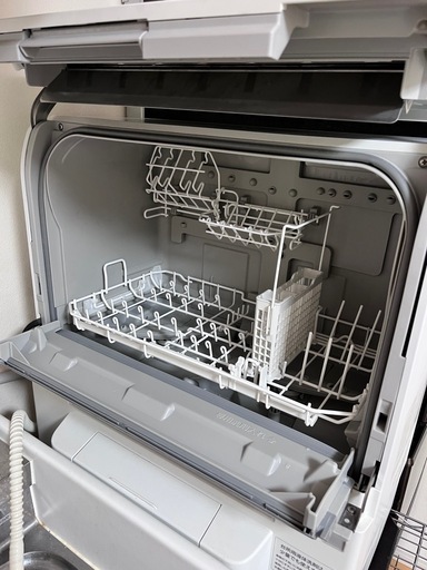 工事不要スリムPanasonic 食器洗い乾燥機22年製(分水弁、保証書付き)