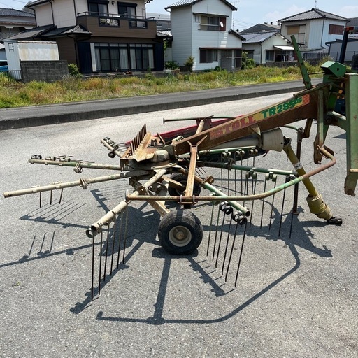タカキタ STOLL TR285DS ジャイロレーキ