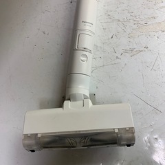 Panasonic コードレス　掃除機 MC-NS10K 2022年製の画像