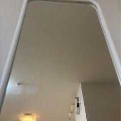 IKEA  鏡の画像
