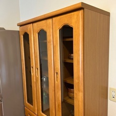 ◼️大変作りの良い食器棚　水屋