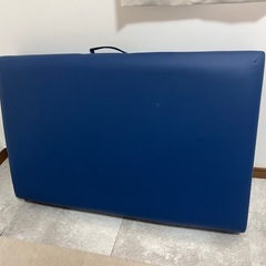 マッサージベッド