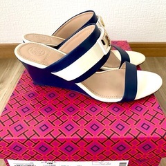 TORY BURCH の画像