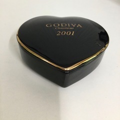 Godiva 陶器製小物入れの画像