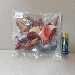 キッズ 子供 おもちゃ 恐竜とミニオンズ 各100円