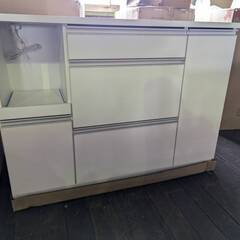 【スタイリッシュ収納で毎日を快適に。120カウンター】