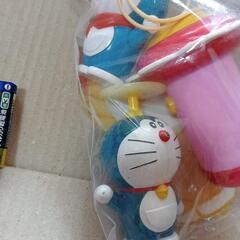 子供のおもちゃ タケコプターとトーマス　各200円の画像