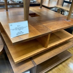 テーブル