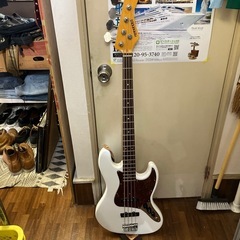 ☆お買い得☆ベース☆