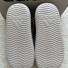 adidas アディダス　サンダル　19㎝の画像