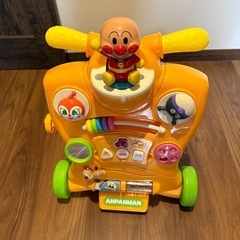 アンパンマン　おもちゃ　カート