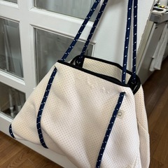 q bag paris  ネオプレーン　トートバッグ　ポーチ付き