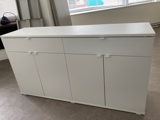 【組み立て済み！人気のIKEA！】サイドボード VIHALS ヴィーハルス 140x37x75 cm