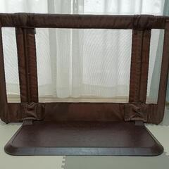 【ベビーゲート】日本育児　おくだけとおせんぼ　Sサイズ　ブラウン