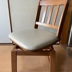 回転式ダイニングチェア　取りに来られる方に譲ります！の画像