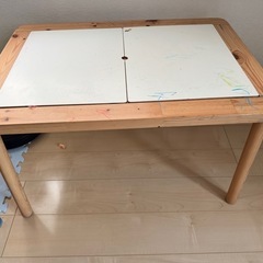 ikea子供テーブル，無料