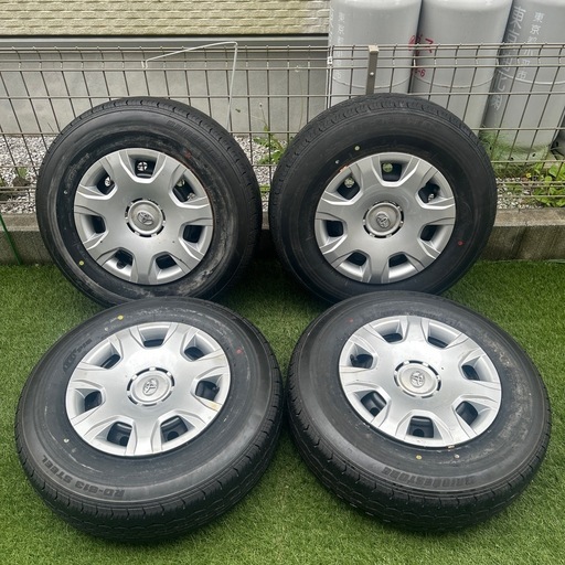 ハイエース 純正ホイール タイヤセット