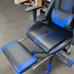 22 ゲーミングチェア黒青