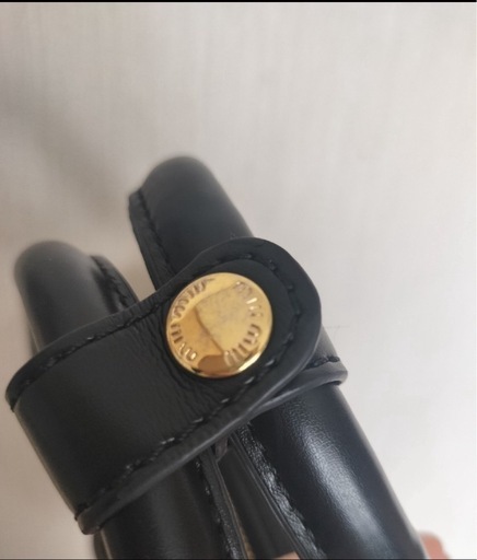 miu miu ブラックバッグ