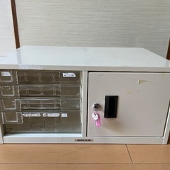 金庫付き書類収納ケース