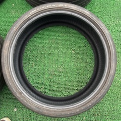 215/35ZR19 17年製造 サマータイヤの画像