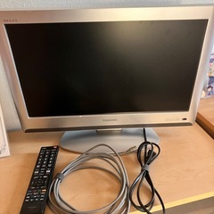 TOSHIBA液晶テレビ　22型