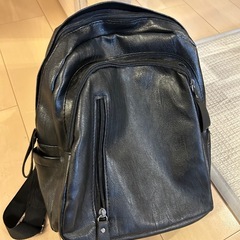 リュック　ブラック